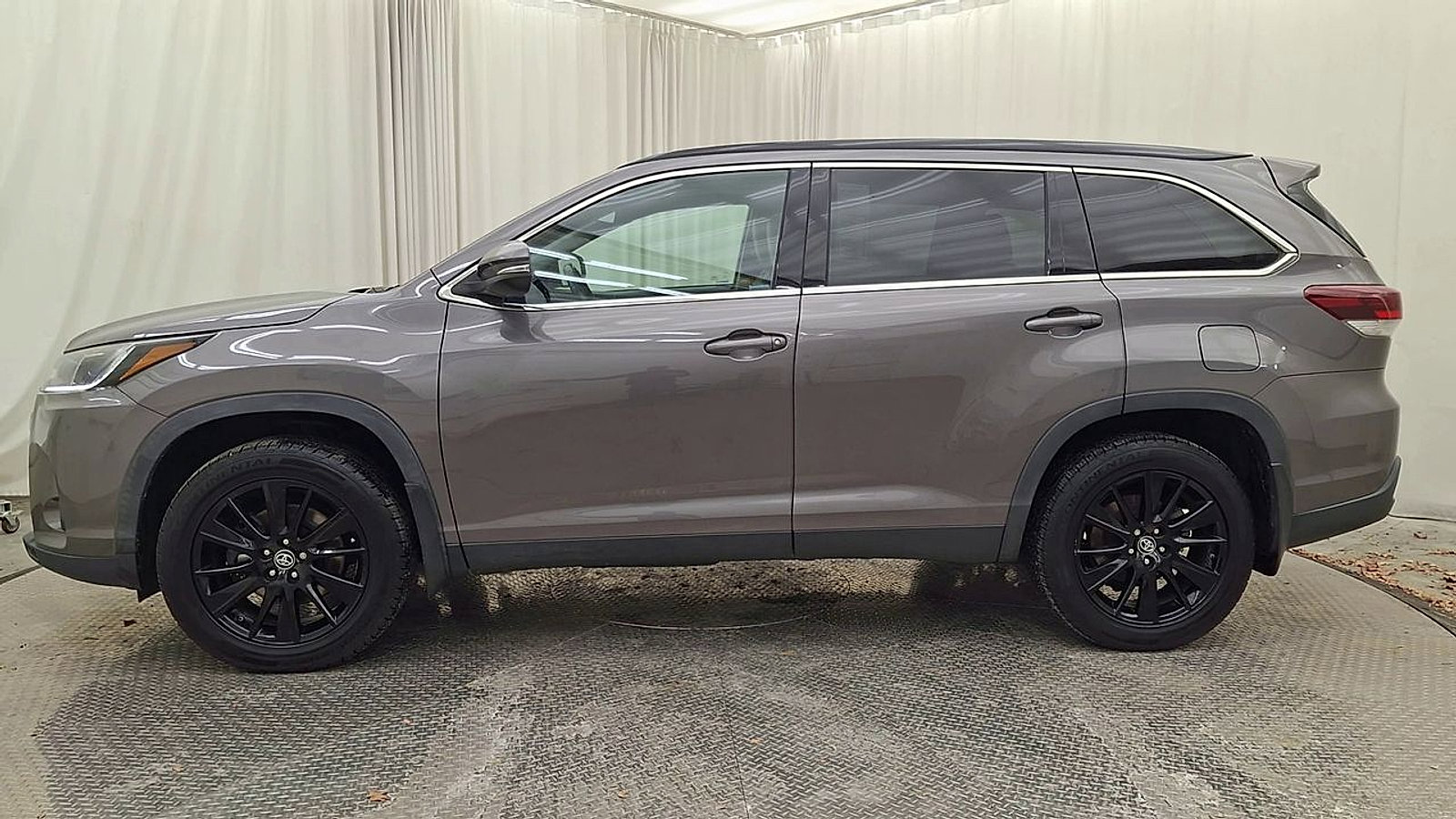 Certified 2019 Toyota Highlander SE image 8