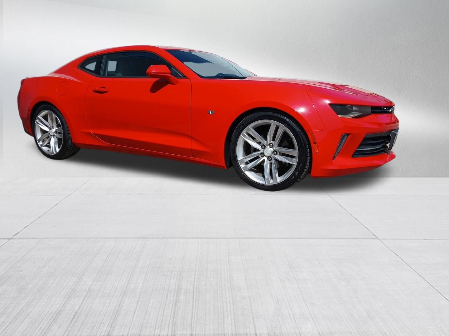 Used 2016 Chevrolet Camaro LT image 5
