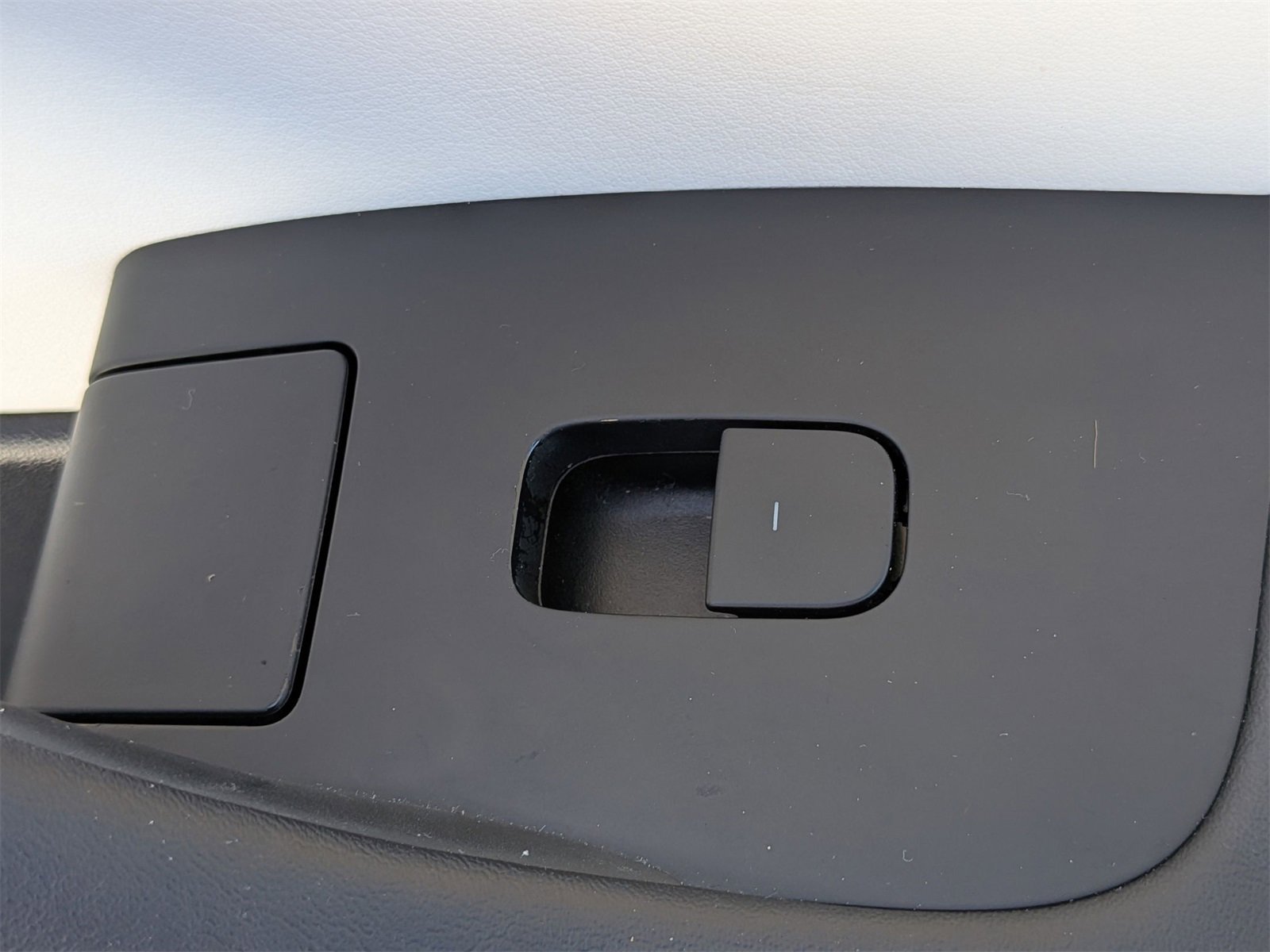 Used 2022 Tesla Model Y Performance image 36