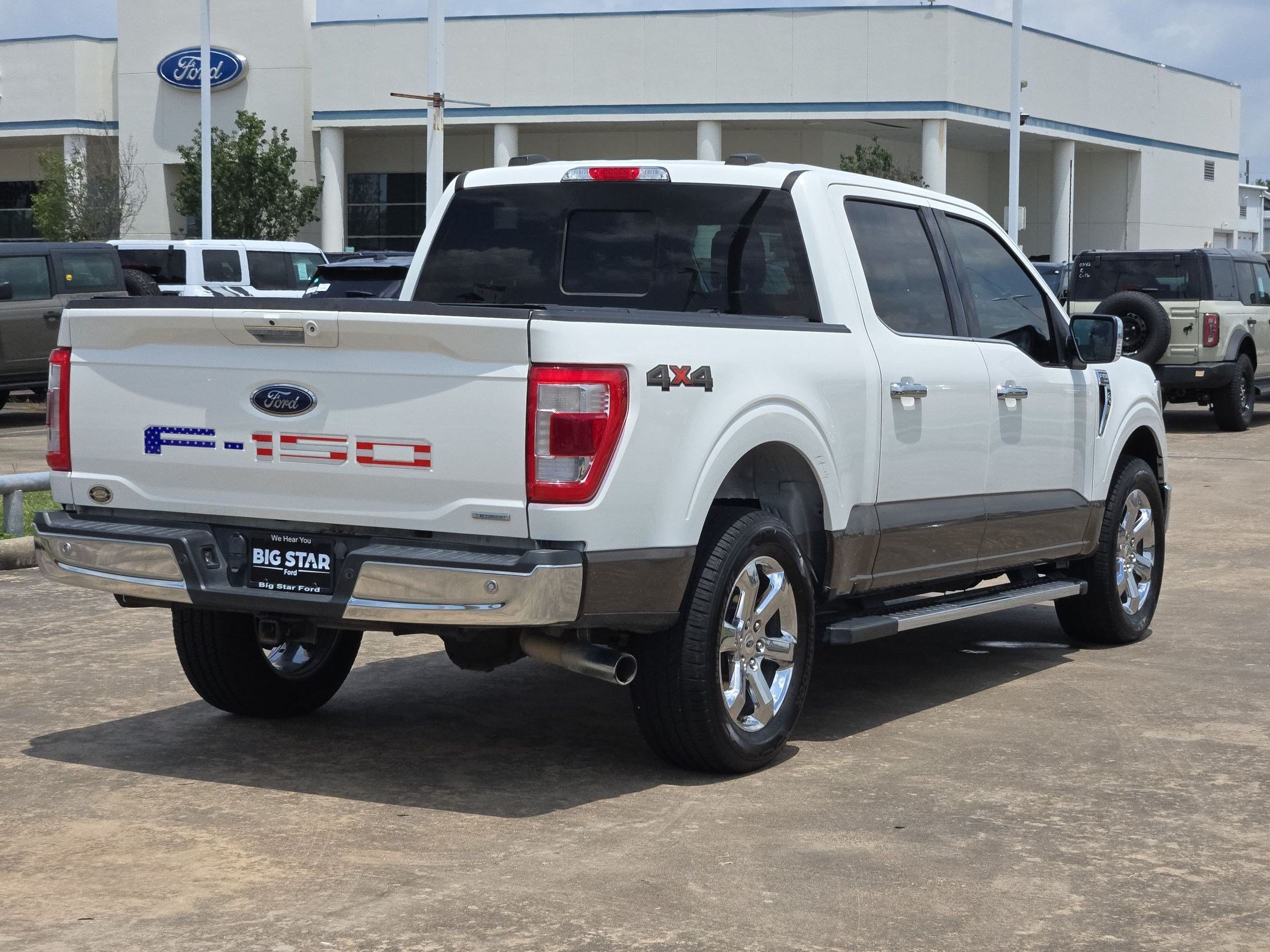 Used 2021 Ford F150 Lariat w/ Equipment Group 502A High AWD/4WD image 2