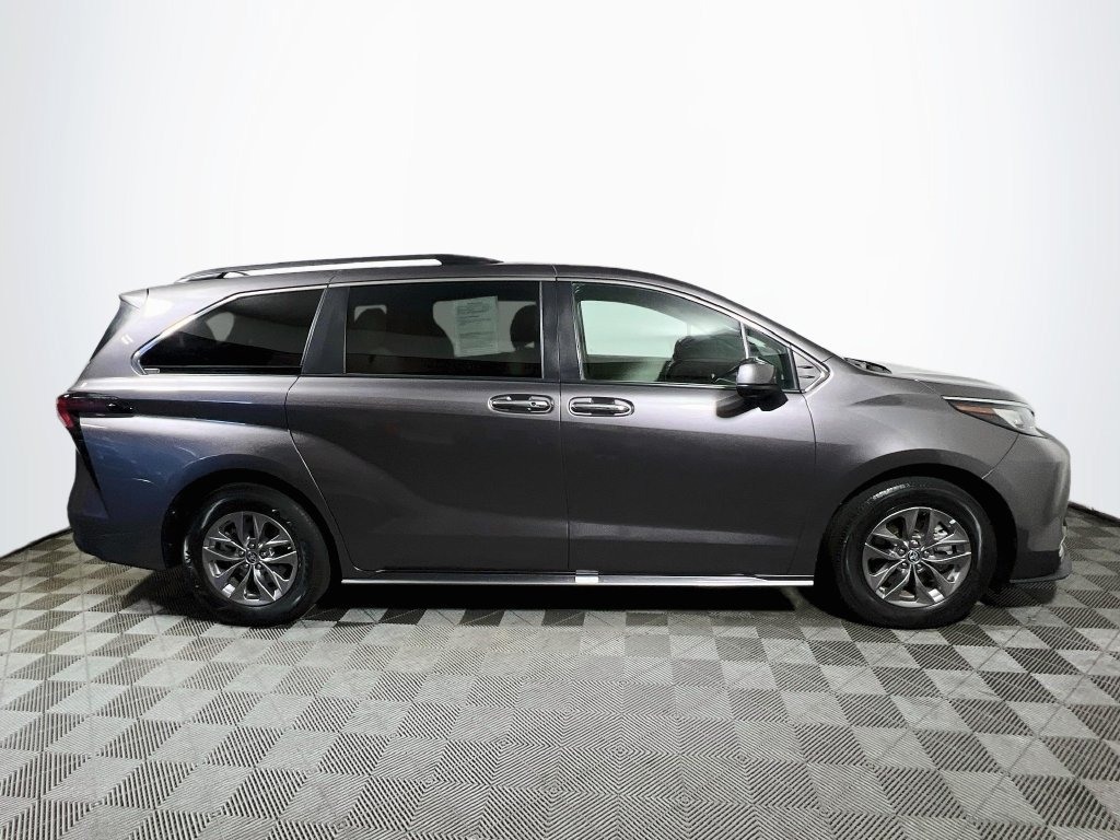 Certified 2023 Toyota Sienna XLE w/ XLE Plus Package AWD/4WD image 8