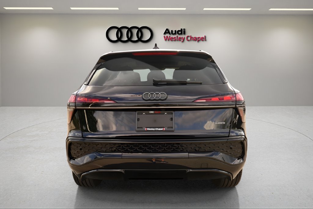 New 2026 Audi Q3 quattro 2.0T w/ Technology Package AWD/4WD image 4