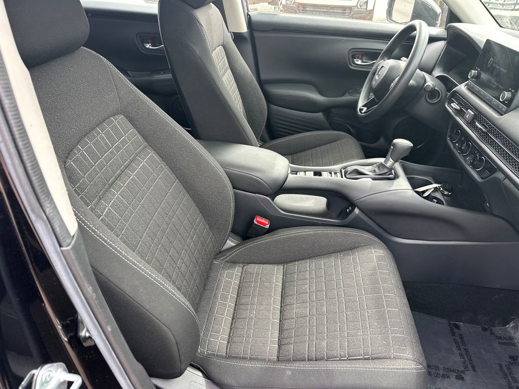 Used 2024 Honda HR-V LX image 13