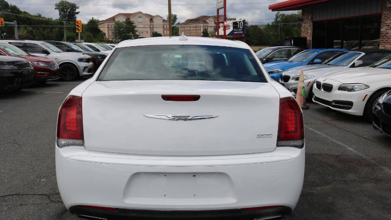 Used 2018 Chrysler 300 Touring w/ Sport Appearance Package RWD image 5