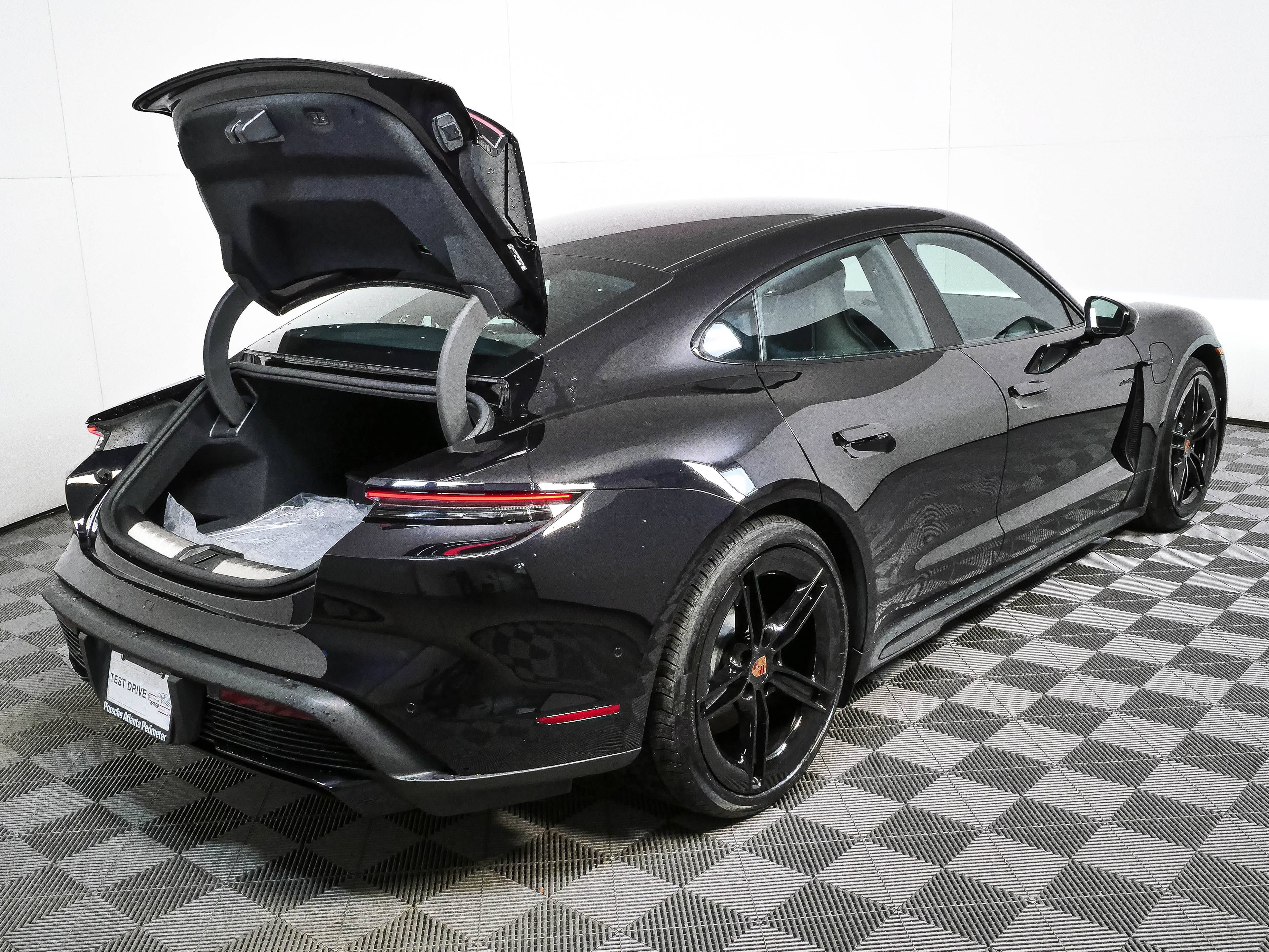 New 2026 Porsche Taycan RWD image 30