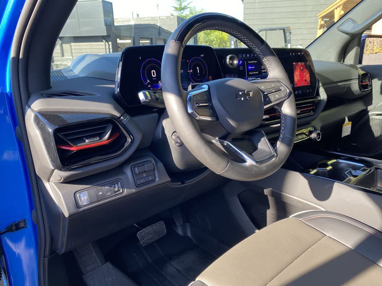 Used 2026 Chevrolet Silverado EV Trail Boss AWD/4WD image 2