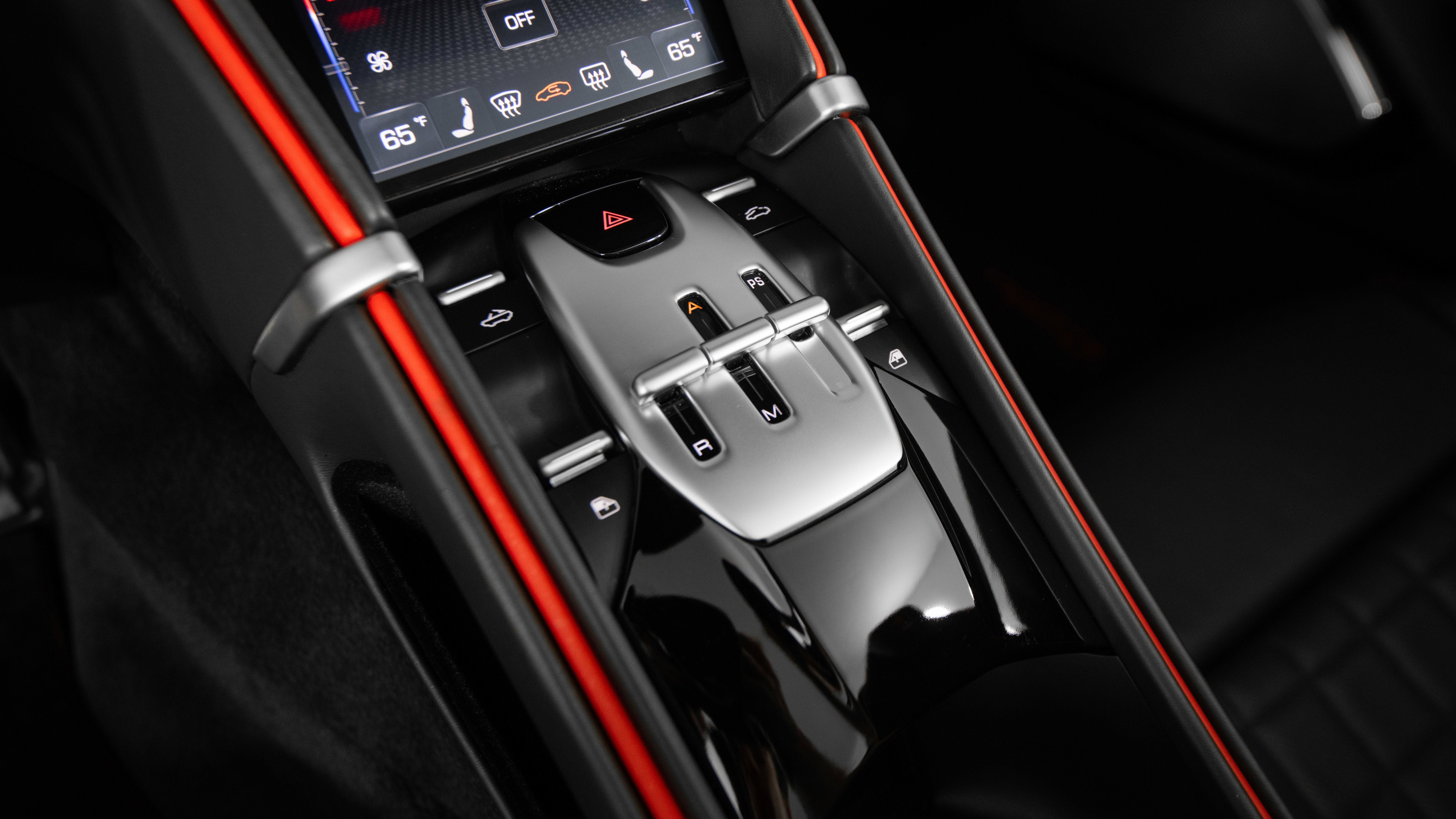 Certified 2025 Ferrari Roma Spider RWD image 23