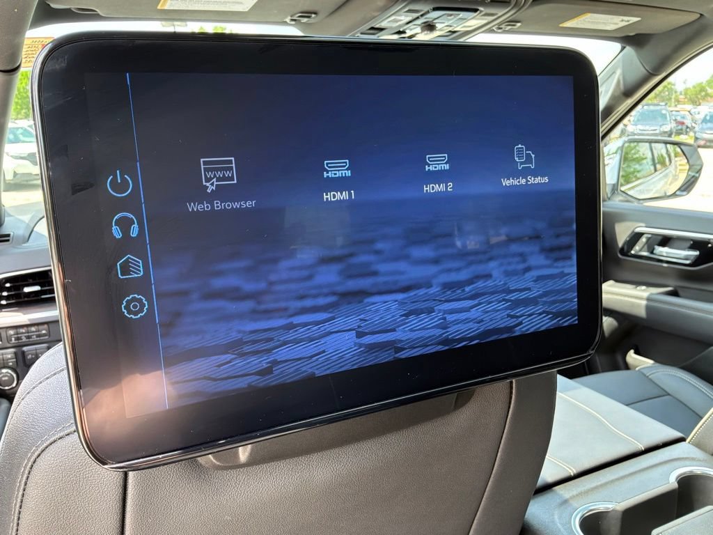 Used 2026 Chevrolet Tahoe Premier AWD/4WD image 22