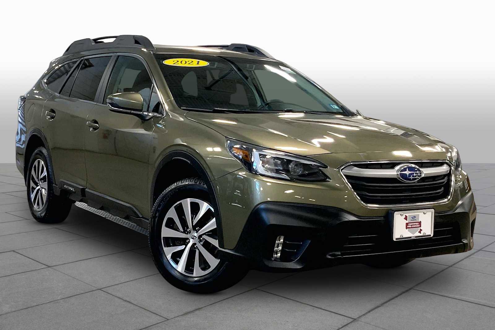 Used 2021 Subaru Outback Premium image 3