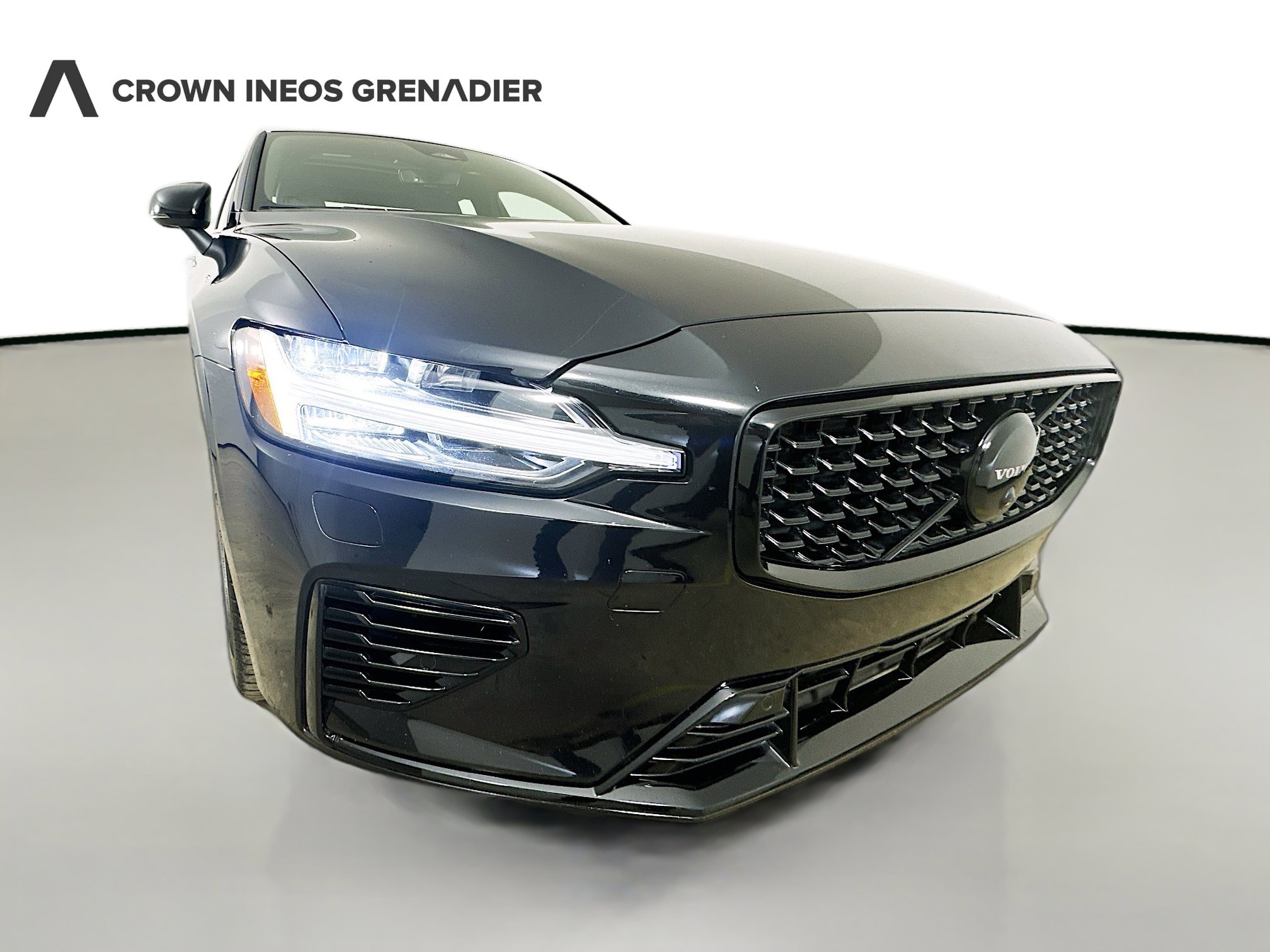 Used 2024 Volvo S60 T8 Plus w/ Climate Package image 9