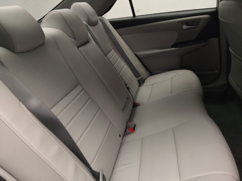 Used 2015 Toyota Camry XLE FWD image 19