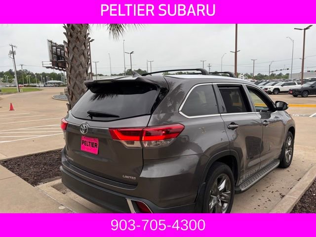 Used 2017 Toyota Highlander Limited Platinum FWD image 19