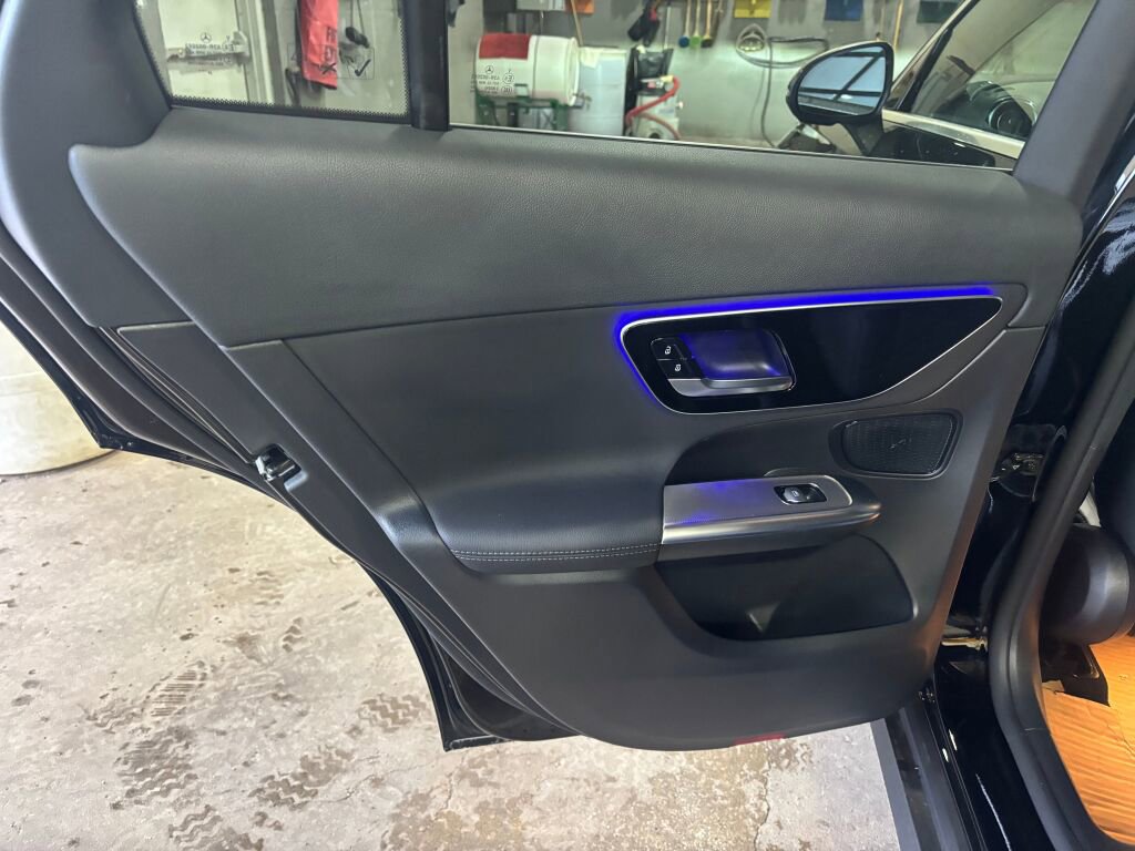 New 2026 Mercedes-Benz GLC 300 4MATIC image 14