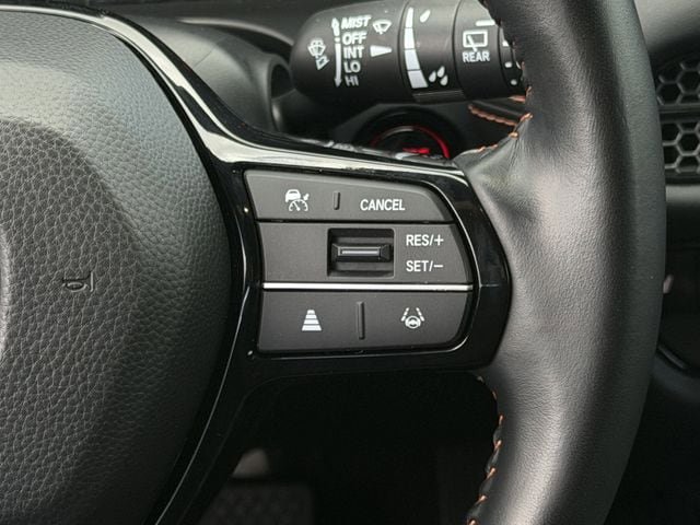 Used 2025 Honda HR-V Sport image 15