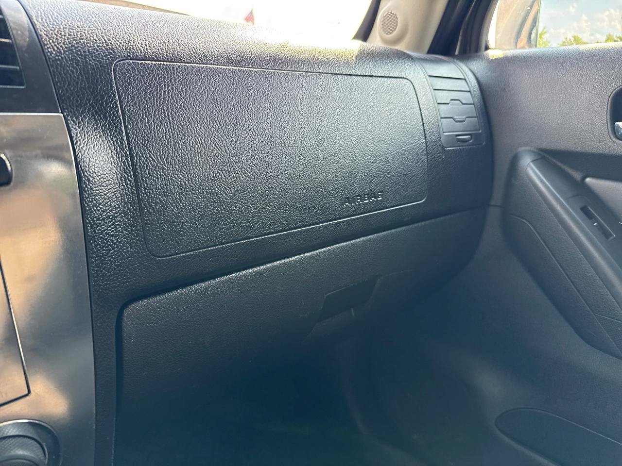 Used 2009 HUMMER H3T Alpha AWD/4WD image 20