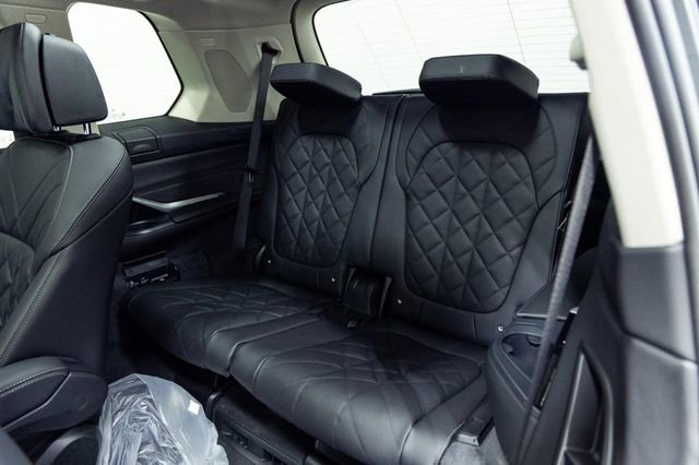 New 2026 BMW X7 xDrive40i image 26