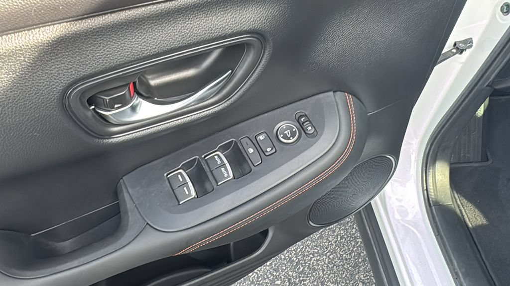Used 2024 Honda HR-V Sport image 13