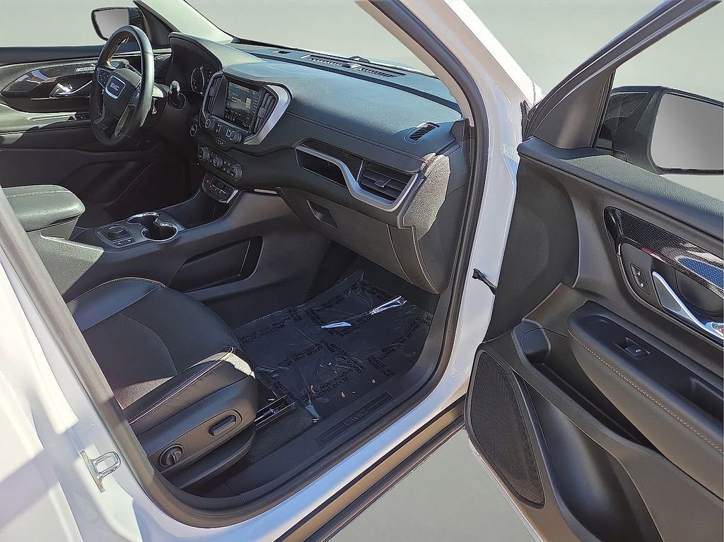 Used 2023 GMC Terrain AT4 image 14