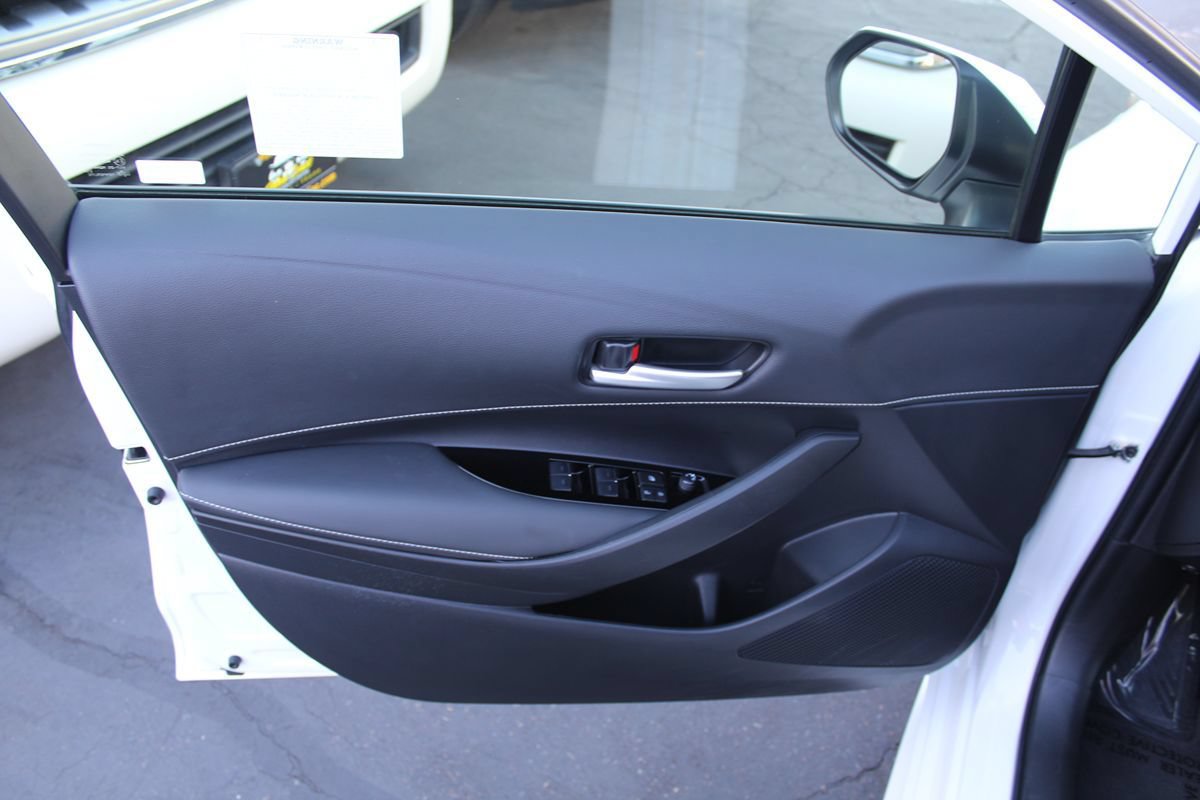 Used 2022 Toyota Corolla SE w/ Carpet Mat Package (TMS) FWD image 17