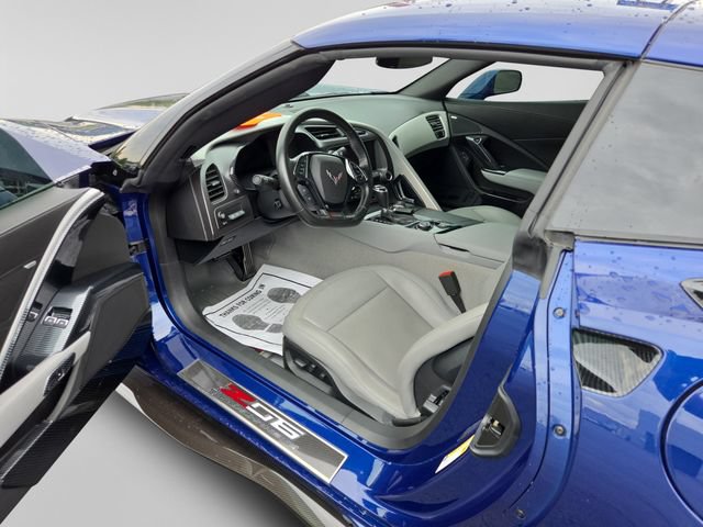 Used 2018 Chevrolet Corvette Z06 RWD image 9