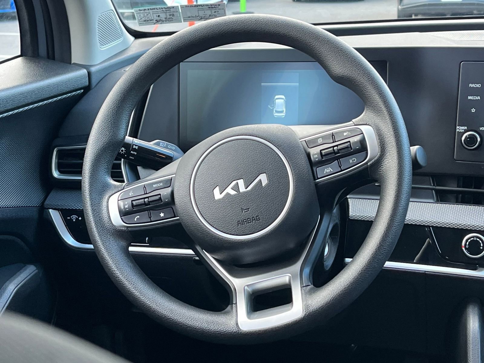 Used 2025 Kia Sportage LX image 27