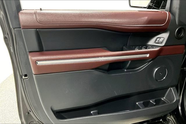 Used 2024 Ford Expedition Limited image 21