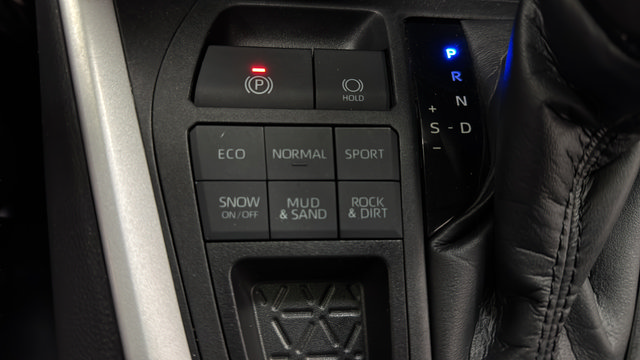 Used 2021 Toyota RAV4 XLE Premium AWD/4WD image 33