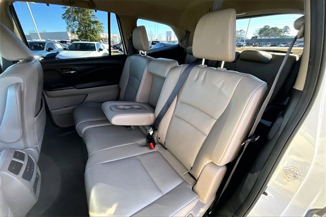 Used 2017 Honda Pilot Touring image 19