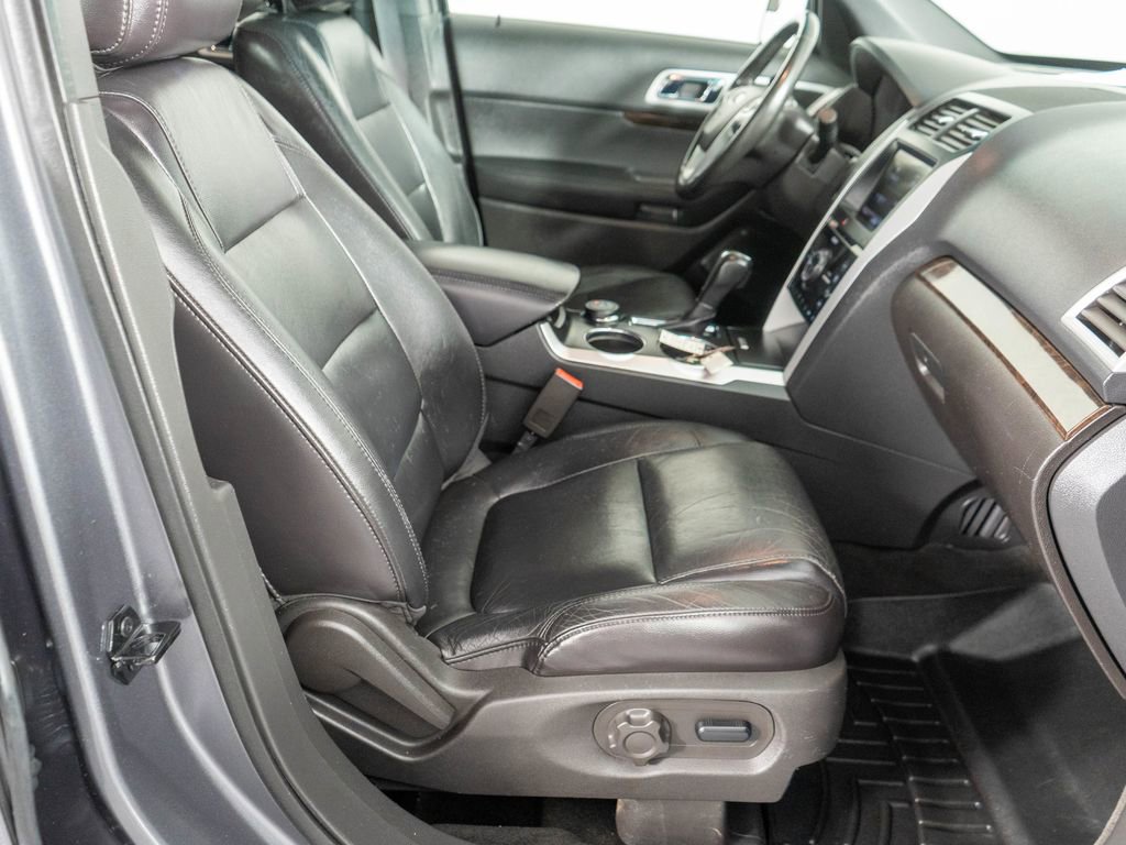 Used 2013 Ford Explorer Limited AWD/4WD image 8