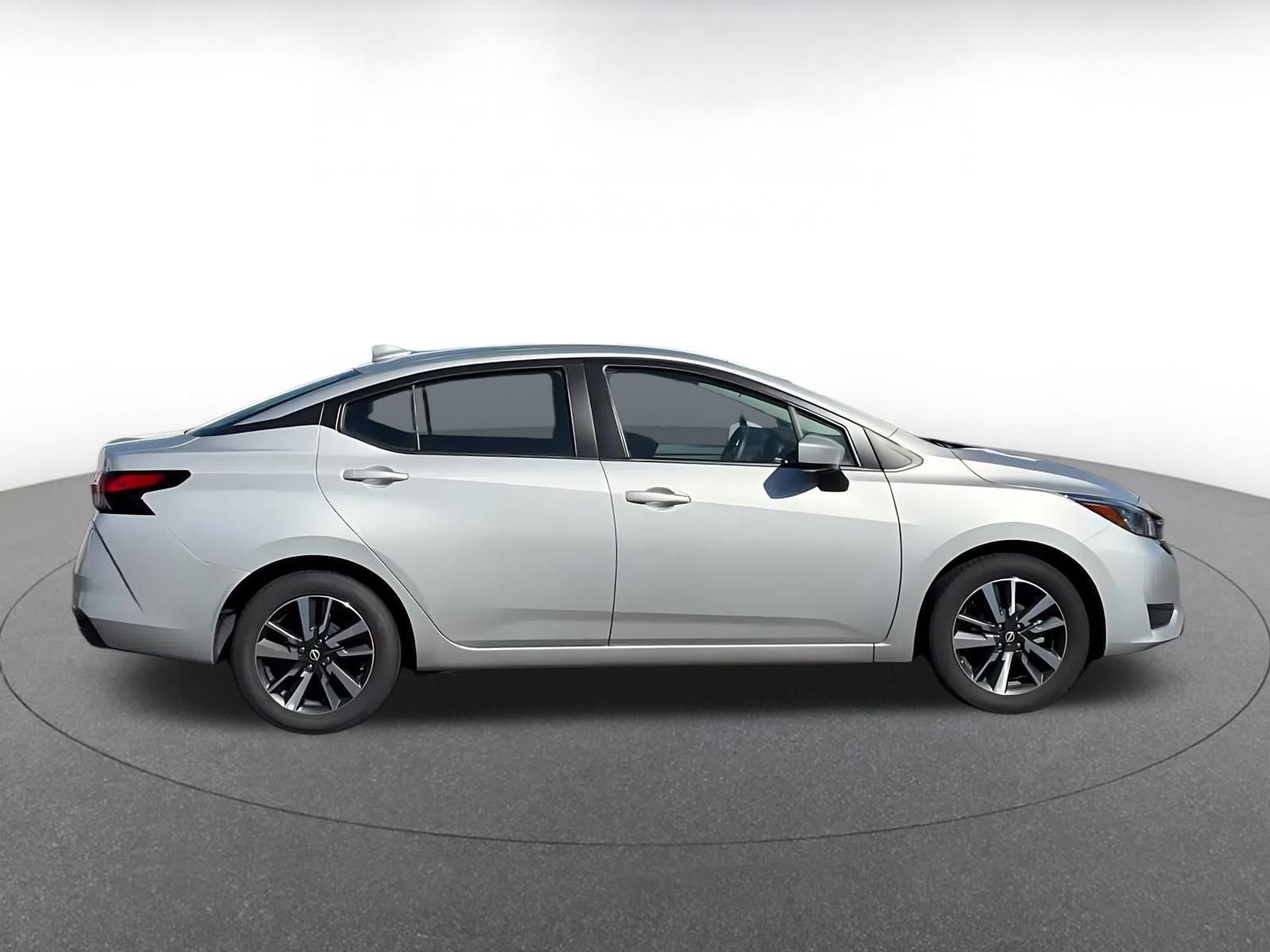 Used 2025 Nissan Versa SV FWD image 16