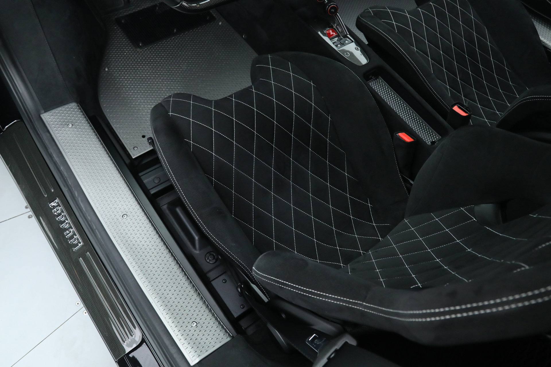 Certified 2015 Ferrari 458 Speciale image 28