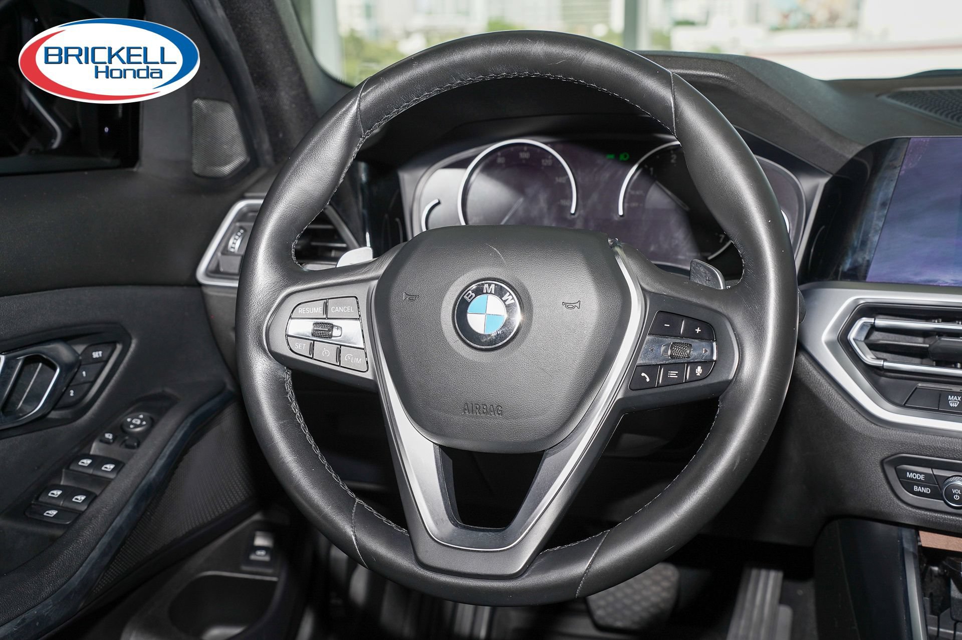 Used 2020 BMW 330i Sedan w/ Driving Assistance Package RWD image 23