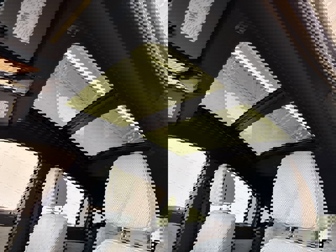 New 2026 BMW X6 M60i image 16