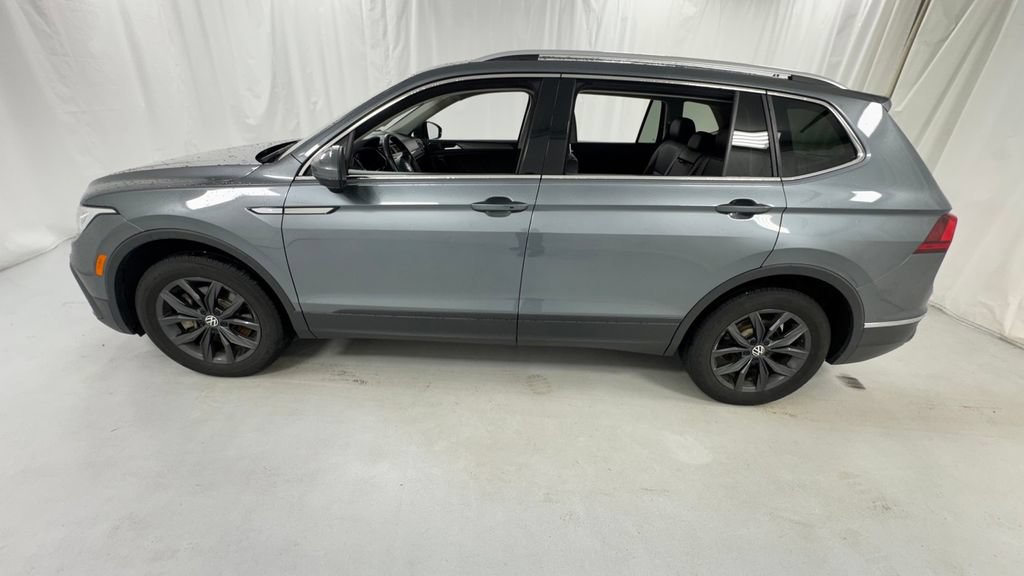 Used 2024 Volkswagen Tiguan SE AWD/4WD image 6