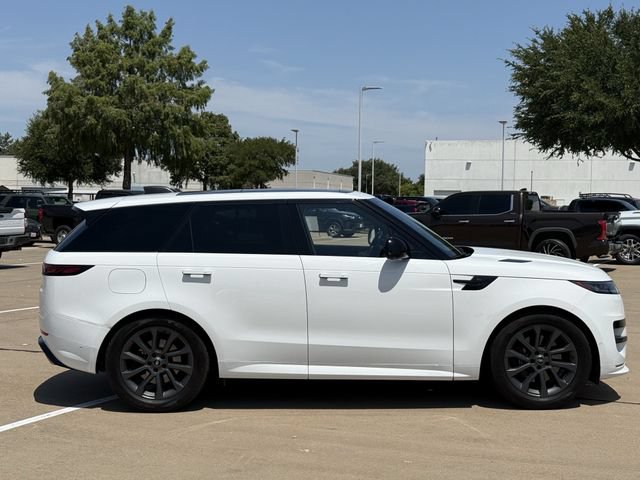 Used 2024 Land Rover Range Rover Sport Dynamic SE AWD/4WD image 3