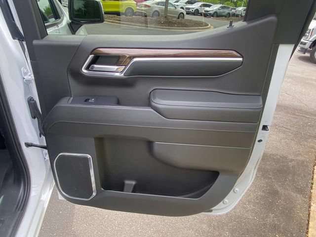 Used 2023 Chevrolet Silverado 1500 LT AWD/4WD image 33