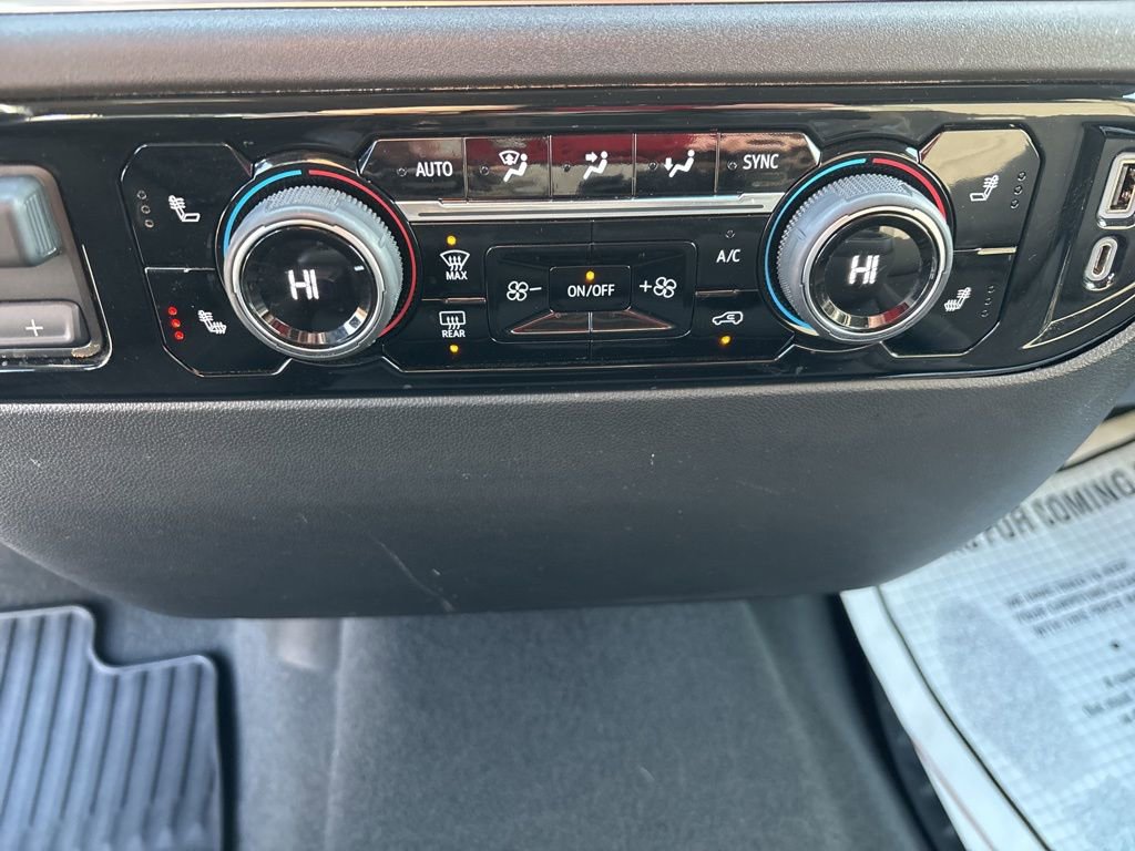 Used 2022 Chevrolet Silverado 1500 RST image 24