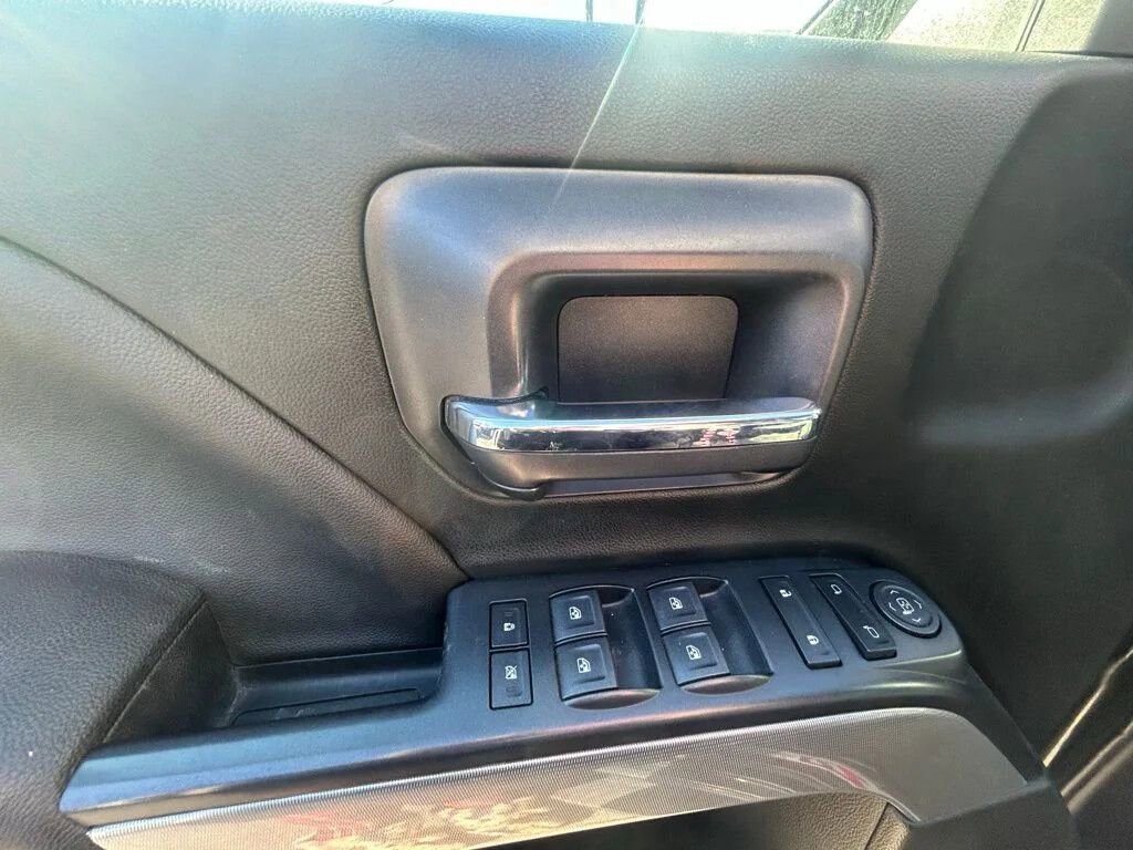 Used 2018 Chevrolet Silverado 1500 LT w/ All Star Edition AWD/4WD image 22