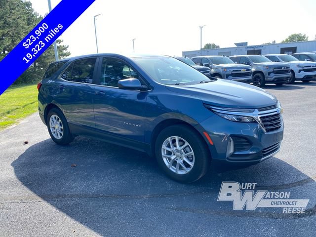 Used 2024 Chevrolet Equinox LT w/ LPO, Floor Liner Package FWD image 11