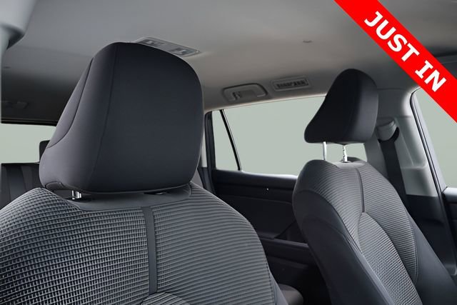 Used 2023 Toyota Highlander LE image 24