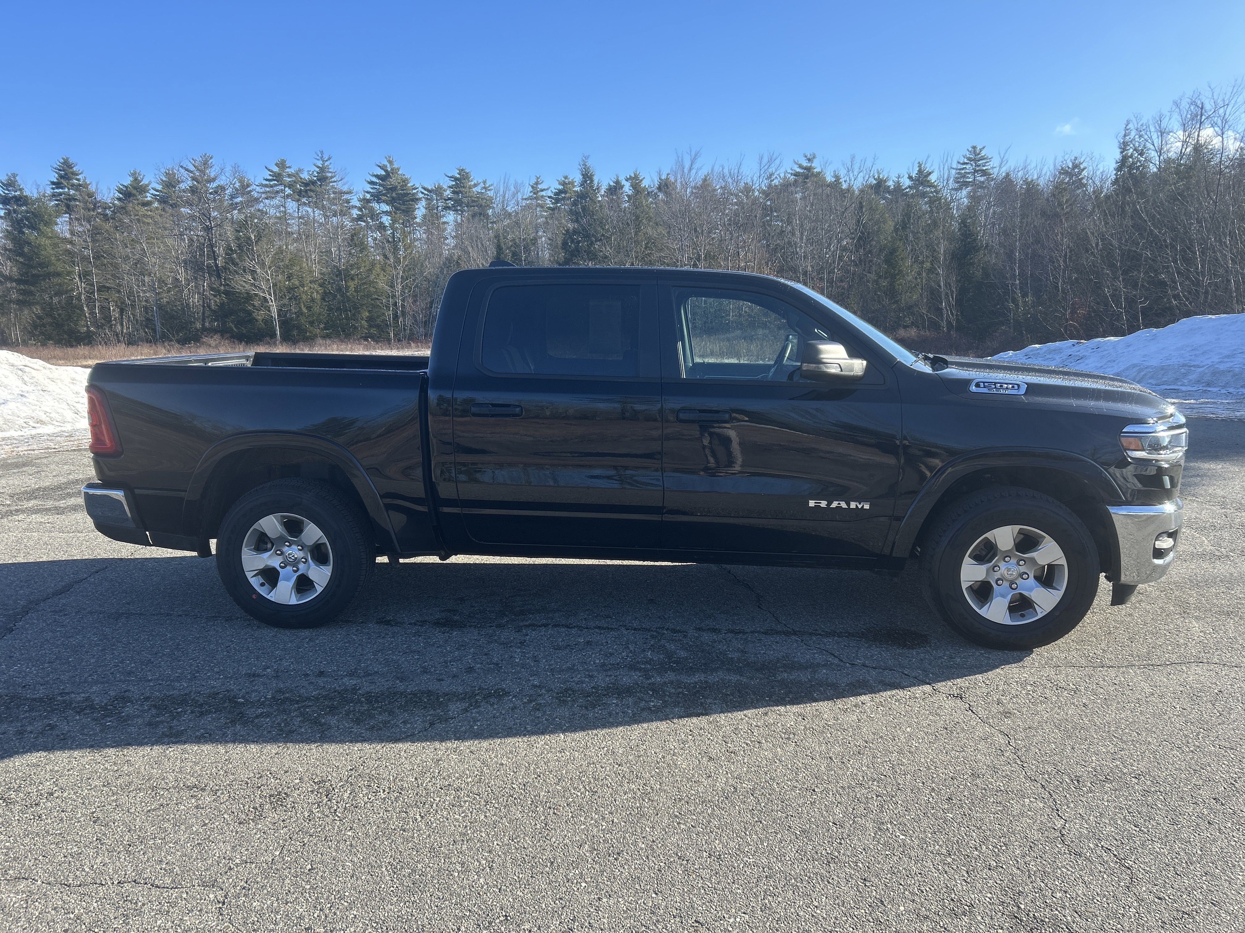 Used 2025 RAM 1500 Big Horn AWD/4WD image 4