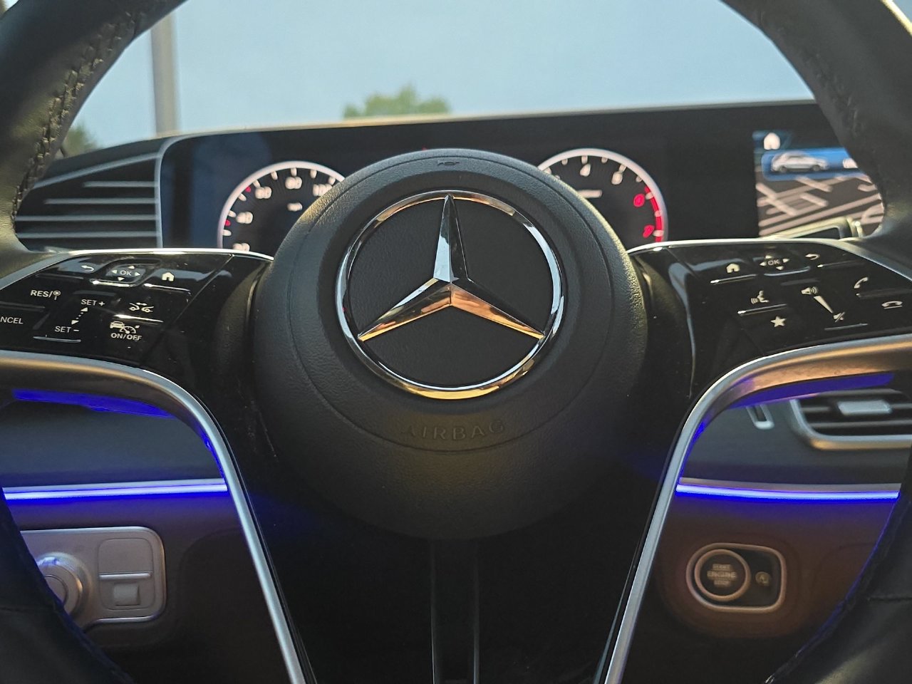 Used 2024 Mercedes-Benz GLE 450 4MATIC image 13