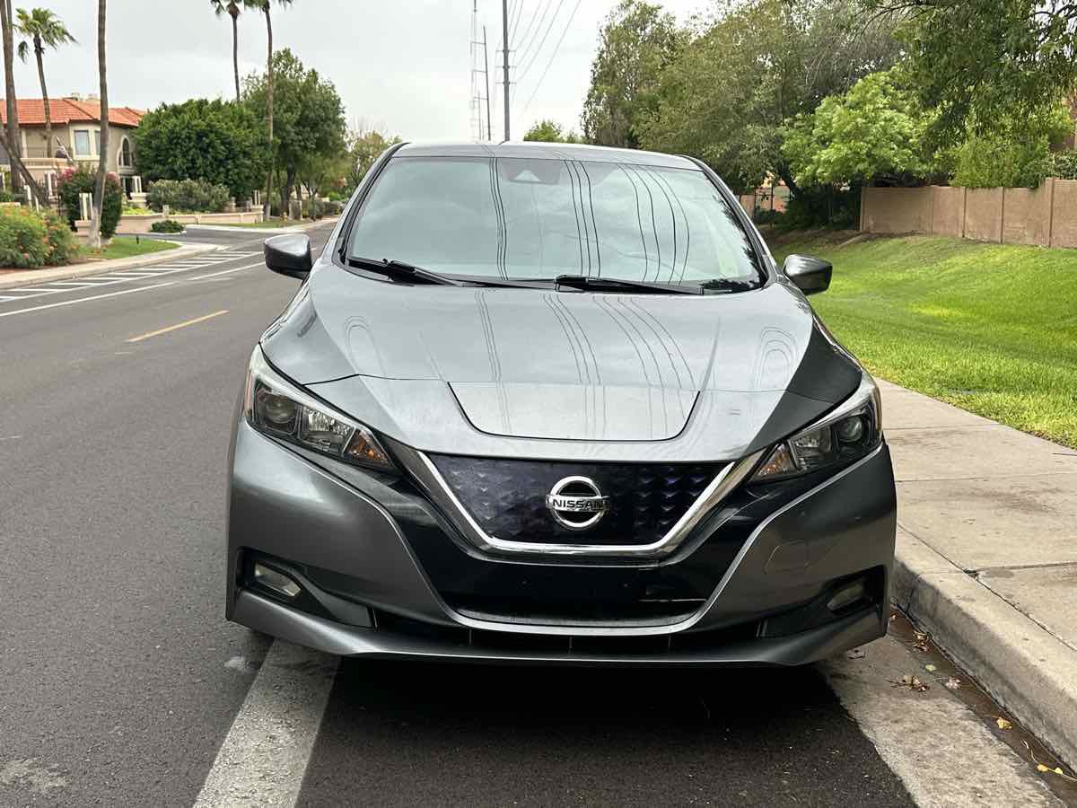 Used 2020 Nissan Leaf SV w/ SV All Weather Package FWD image 3