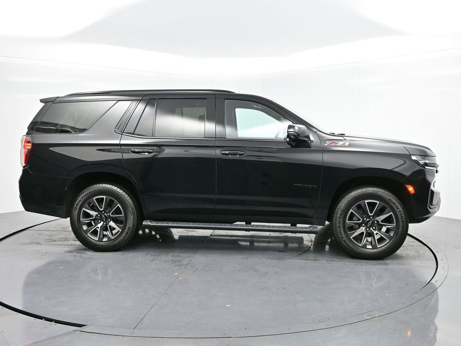 Used 2023 Chevrolet Tahoe Z71 w/ Luxury Package AWD/4WD image 8