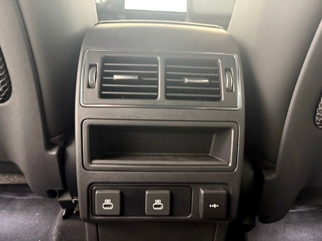 Certified 2025 Jaguar F-PACE R-Dynamic S image 26