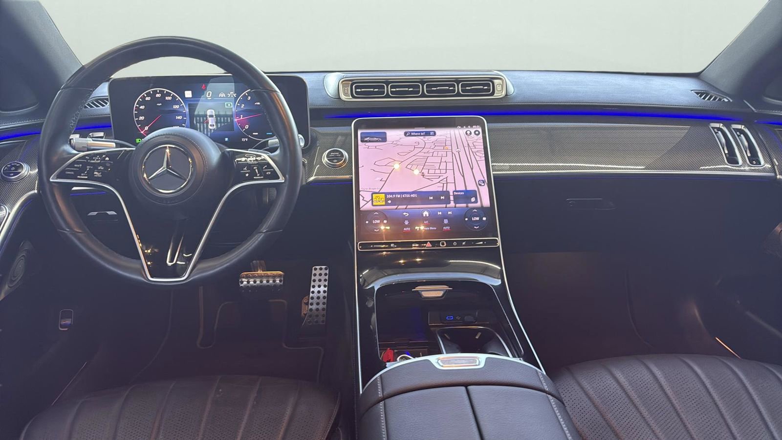 Used 2023 Mercedes-Benz S 500 4MATIC w/ AMG Line image 16