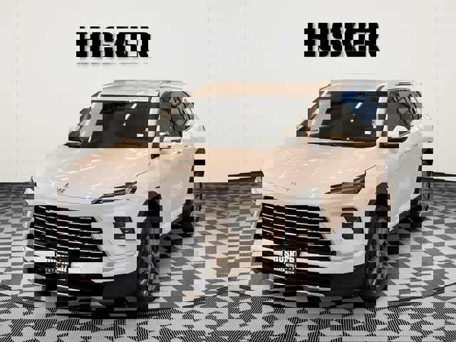 Used 2025 Buick Enclave Preferred image 4