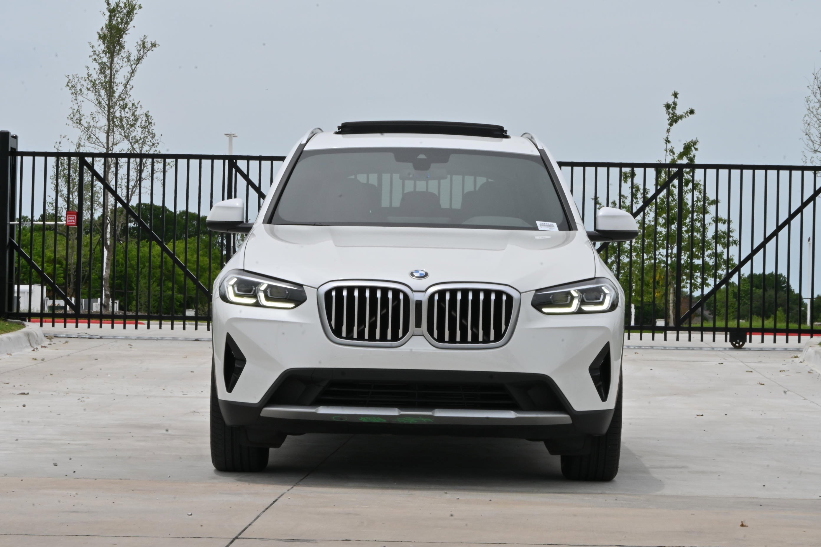 Used 2022 BMW X3 sDrive30i w/ Premium Package 2 (ZPA) RWD image 3