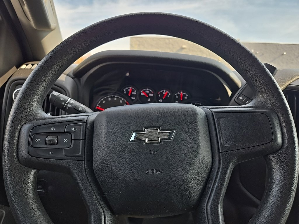 Used 2025 Chevrolet Silverado 1500 Custom Trail Boss AWD/4WD image 14