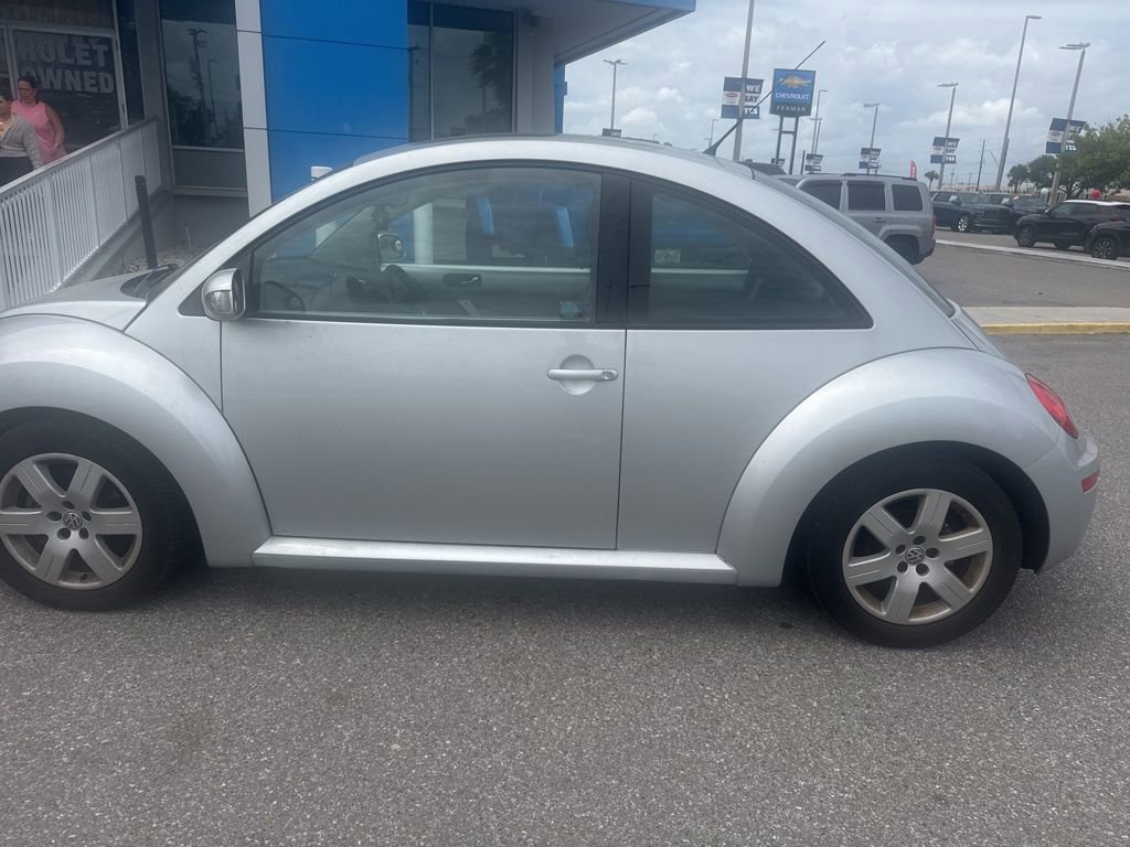 Used 2007 Volkswagen Beetle Coupe w/ Package 1 image 5